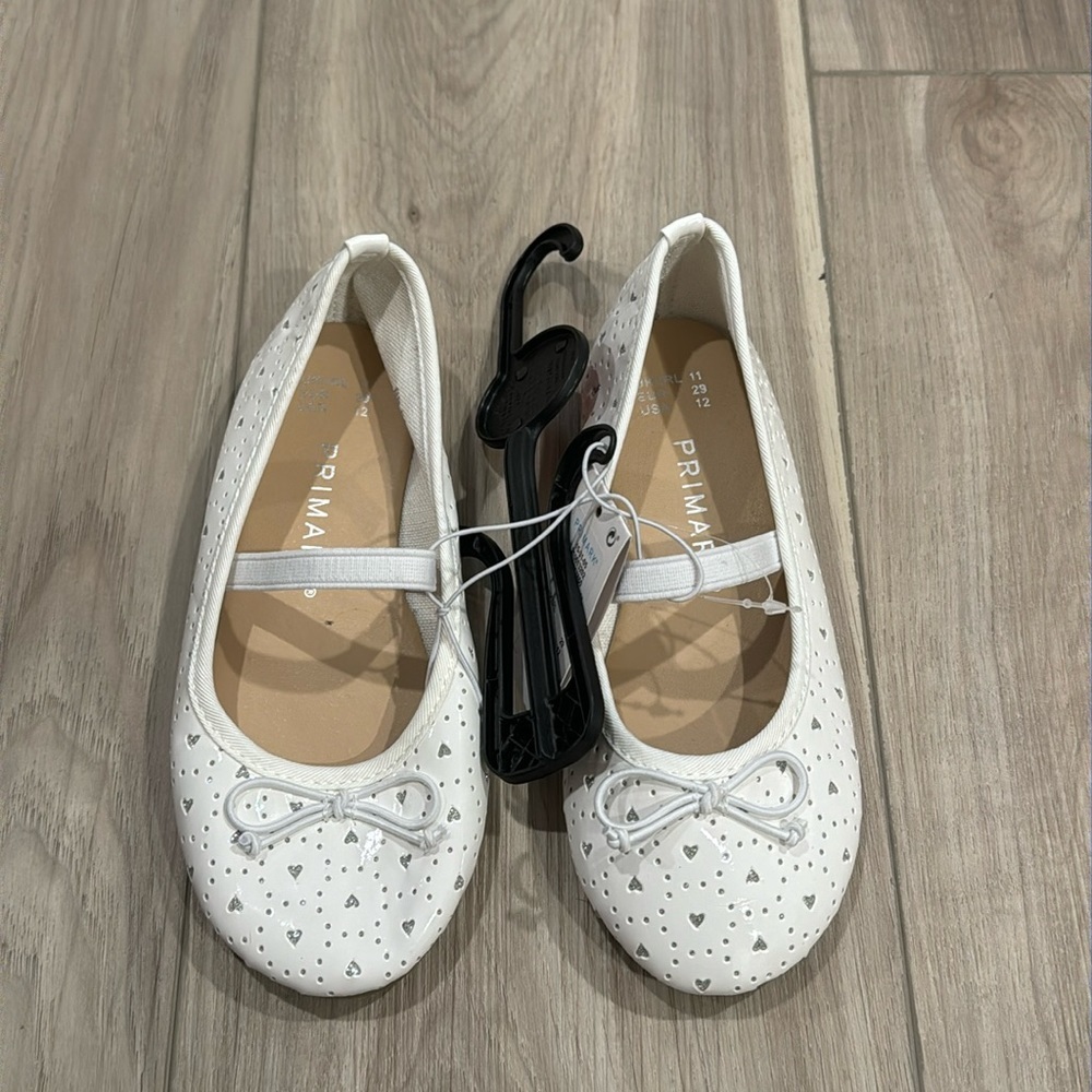 Girls shoes